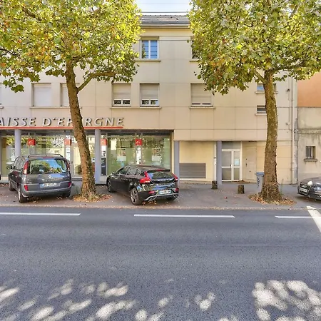 Large In The Devallieres-zola District Nantes
